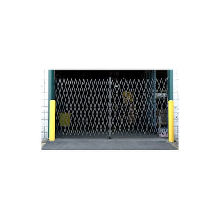 Global Industrial 10'W Double Folding Security Gate, 5'H 241689